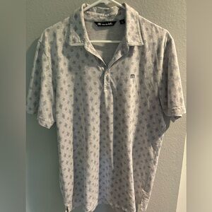Great condition men’s Travis Mathew golf polo sz L